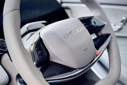 OMODA C9 PHEV